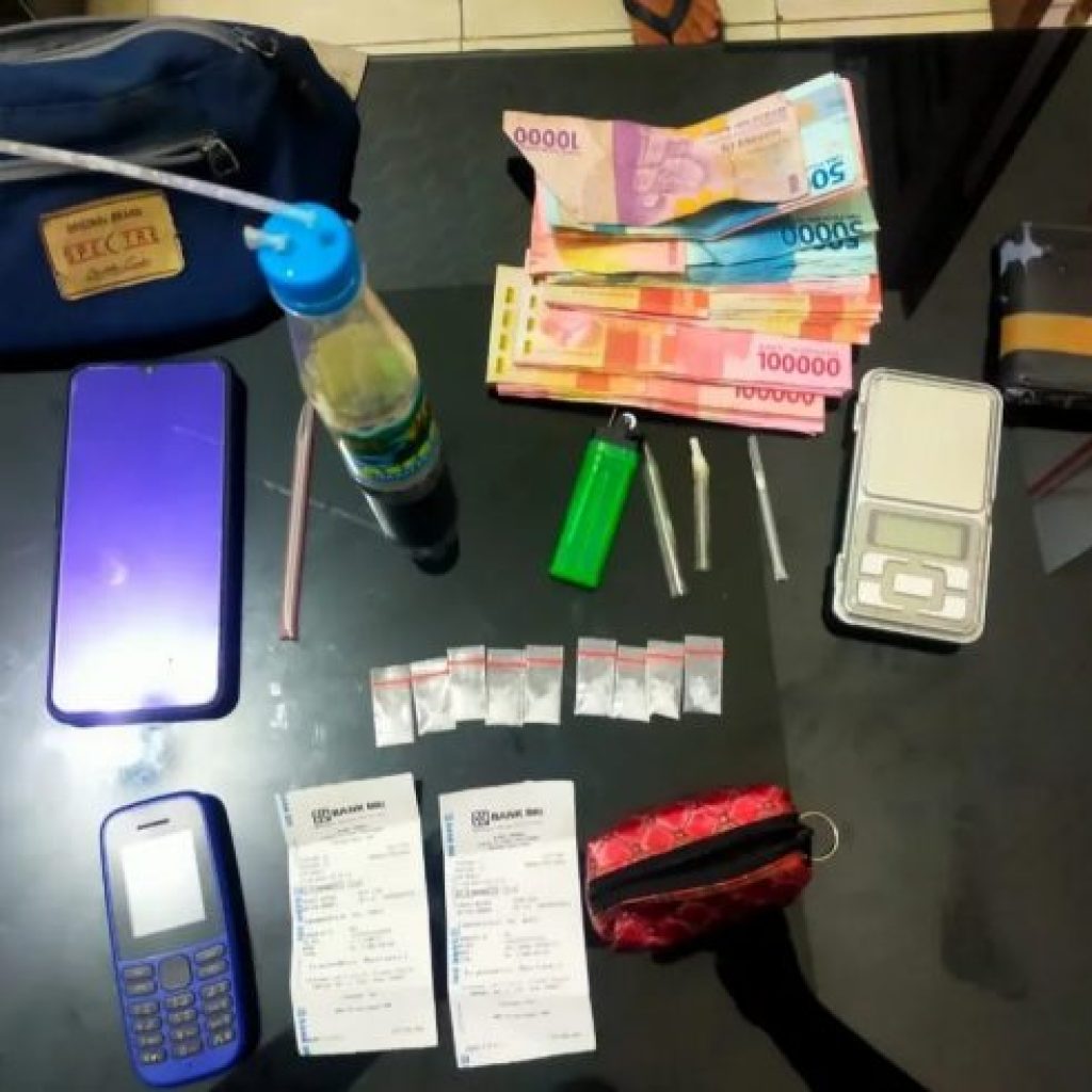 Lagi, Polisi Grebek Kampung Narkoba Dan Amankan Seorang Pria