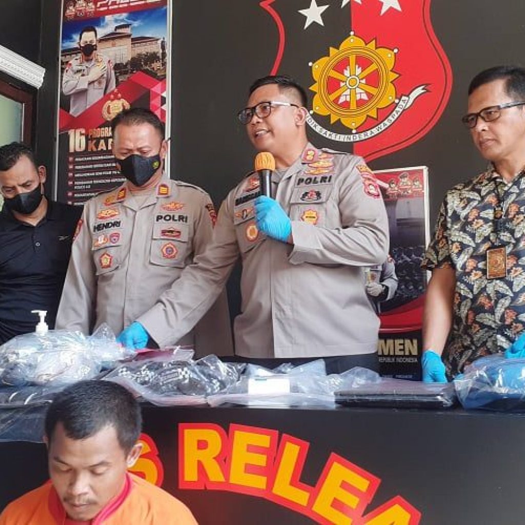 Usai Rampok dan Perkosa Mahasiswi, Eko Langsung Poya-Poya