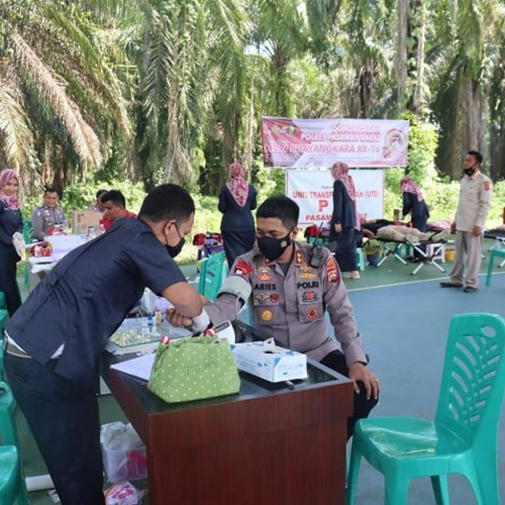 Bakti Kesehatan Polres Pasaman Barat Laksanakan Kegiatan Donor Darah - HUT Bhayangkara ke-76