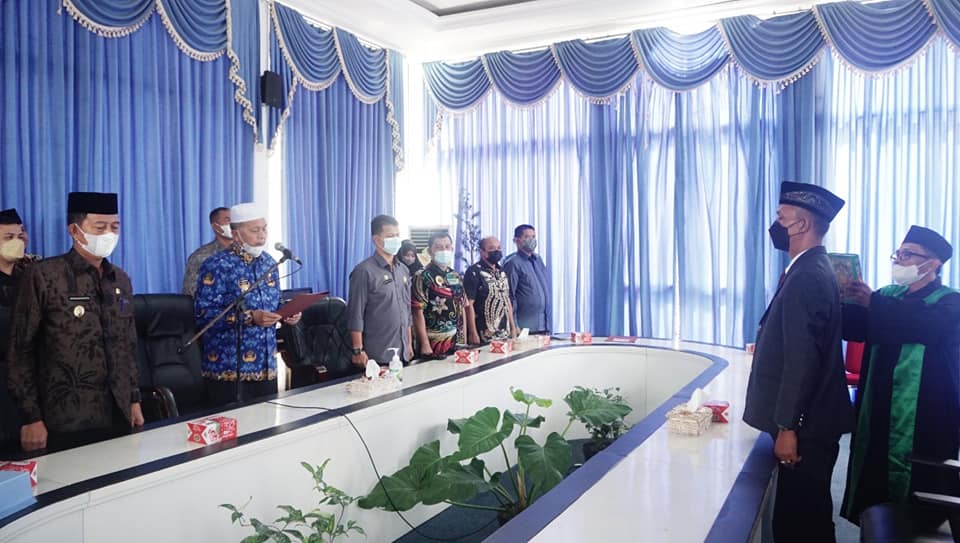 Bupati Hamsuardi Lantik Sahrizal, SH Jadi Direktur PDAM Tirta Gemilang Pasbar