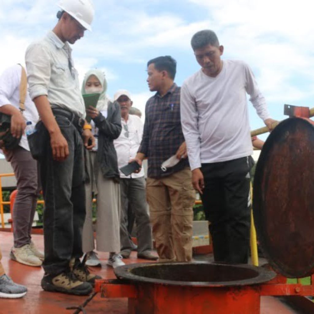 Harga TBS Petani Swadaya Anjlok, Satgas Ditjen Perkebunan Tinjau PKS di Pasbar