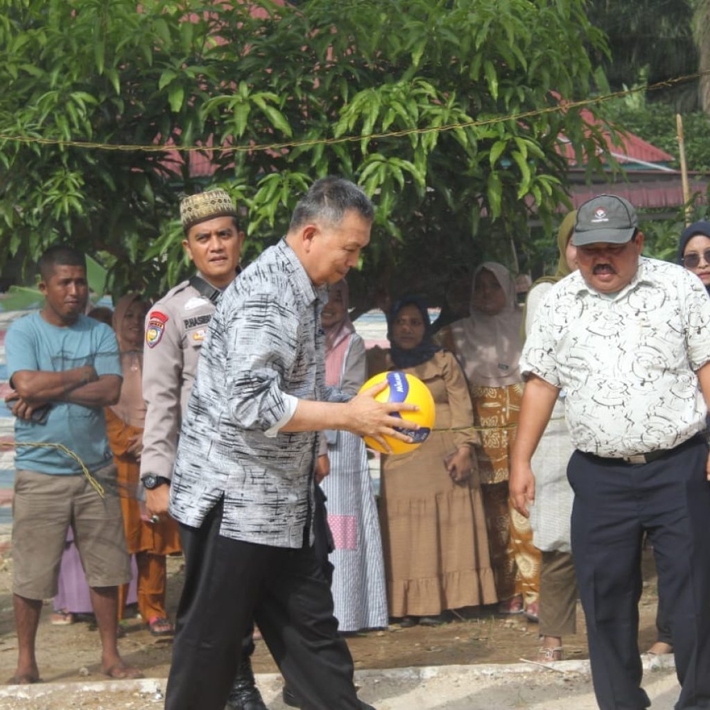 Pembukaan Turnamen KTSB CUP 2 Jorong Bandar Bupati Hamsuardi Sebagai Hiburan dan Ajang Mencari Bibit Unggul
