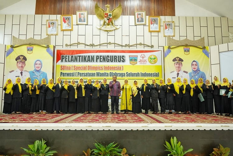 Pengurus Organisasi Perwosi Dan SOIna Kabupaten Solok Selatan Dilantik