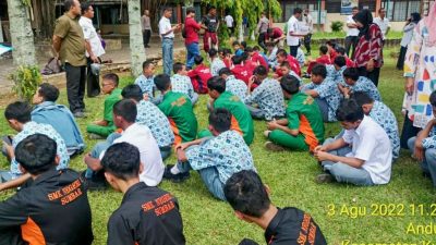 47 Pelajar Bolos Duduk di Warung, Berhasil diamankan Satpol PP Padang dan Pihak Kepolisian
