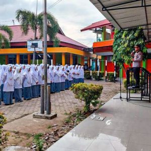 Cegah Kenakalan Remaja, Ini Imbauan Kapolsek Padang Timur di SMKN 2 Padang