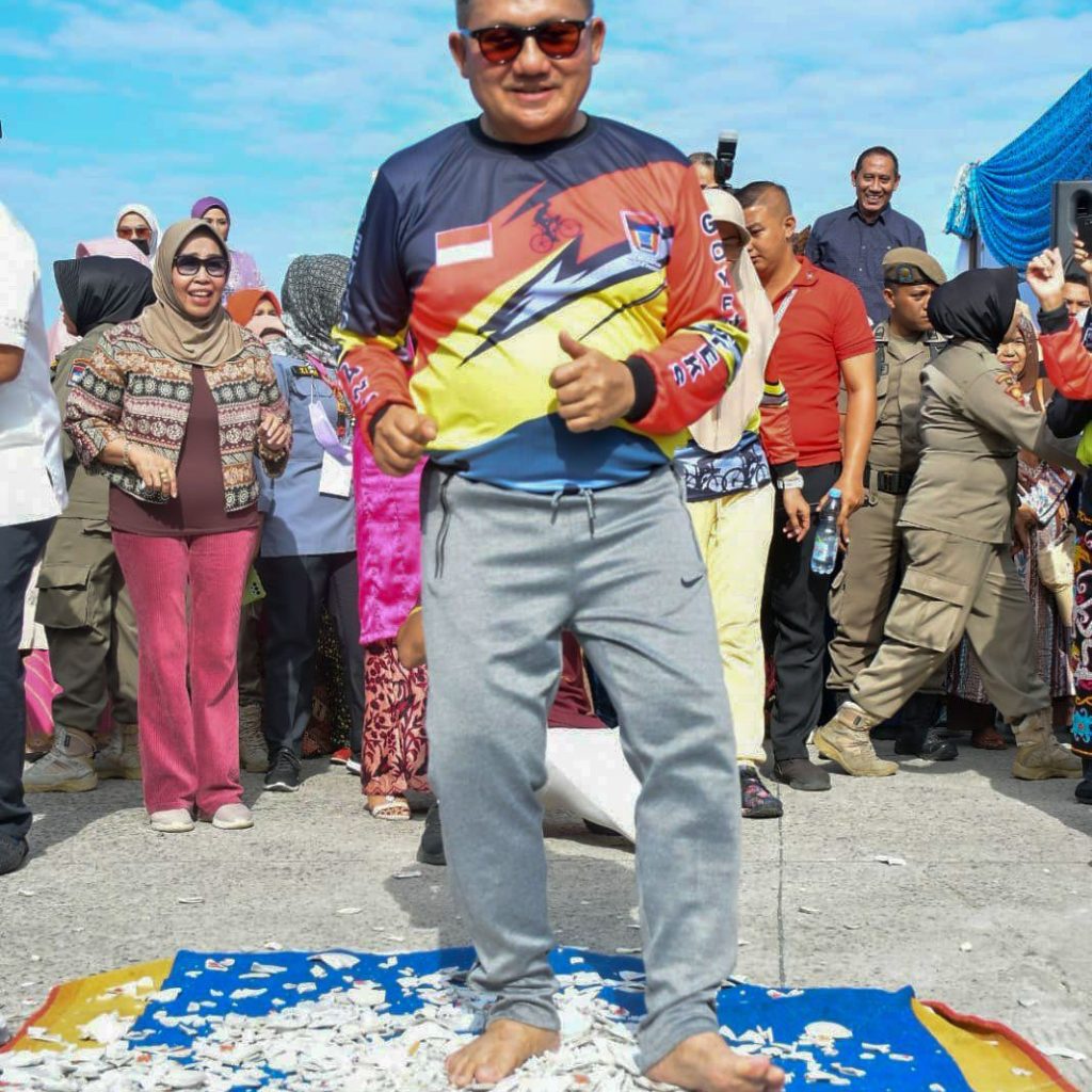 Di Rakernas Apeksi XV, Wali Kota Gorontalo Menari di Atas Pecahan Beling