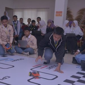 Ikuti Teknologi Untuk Hal Positif, Anak-Anak Sawahlunto Ikuti Lomba Robot