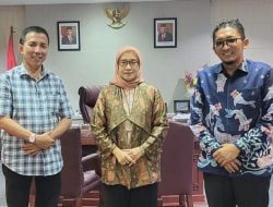 Terbang ke Jakarta, Wako Hendri Septa Perjuangkan Nasib Pegawai Honorer