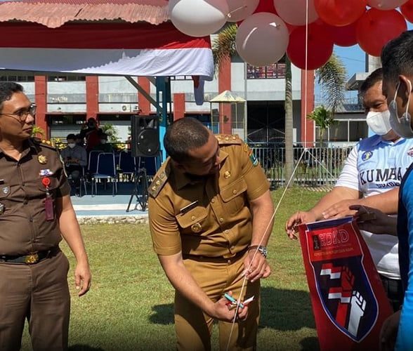 Wakil Gubernur Sumbar Buka Turnamen Mini Soccer Piala Kemenkumham di Rutan Padang