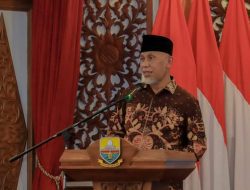 Semangat jadikan Indonesia sebagai industri produk halal, Gubernur Mahyeldi Jadi Narasumber Seminar Nasional PDMI