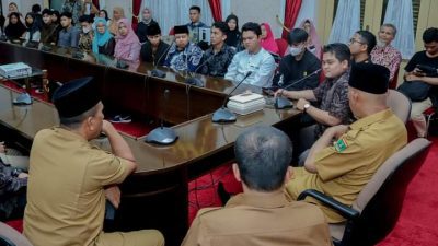 Gubernur Mahyeldi Melepas 45 orang Mahasiswa asal Sumbar ke lima negara, Turki, Tiongkok, Yaman, India dan Mesir