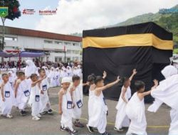 Ribuan Anak TK di Padang Panjang Ikuti Peragaan Manasik Haji