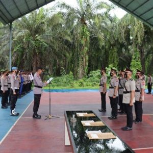 Kasat Reskrim dan Dua Kapolsek Dimutasi, Kapolres Pasaman Barat Pimpin Upacara Sertijab Dengan Khidmat