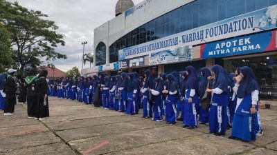 Pontren Kauman Muhammadiyah Gelar Jalan Sehat dan Aksi Bersih Lingkungan