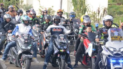 Puluhan Komunitas Otomotif Ikuti Touring HUT Lalin Bhayangkara ke-67 di Kota Padang Panjang