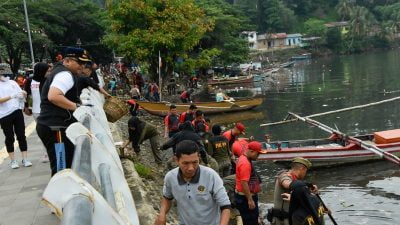Pembersihan Batang Arau Berlanjut, Sekda Padang Apresiasi Berbagai Pihak