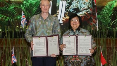 RI - Inggris Tandatangani Kerja Sama untuk Capai Target Indonesia's FOLU Net Sink 2030