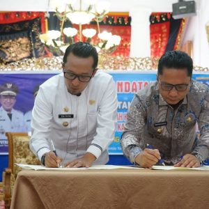Tingkatkan Kesejahteraan Masyarakat, Tanah Datar dan Mentawai Teken MoU Sektor Pertanian