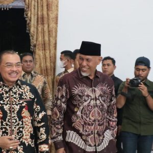 Utamakan Komunikasi Demi Kolaborasi, Gubernur Mahyeldi Sambut Hangat Kapolda Sumbar yang Baru