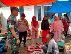 Bhabinkamtibmas Polsek Pasaman, Polres Pasaman Barat Gandeng Bhabinsa Dalam Wujudkan Kamtibmas di Pasar Tradisional