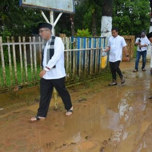 Cuaca Tak Bersahabat, Wako Hendri Septa Ingatkan Warga Bahaya Banjir