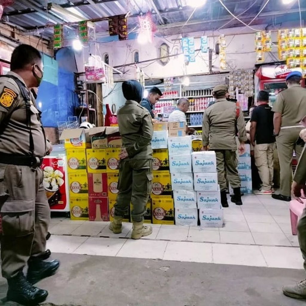 Diduga Dijual Bebas, Belasan Minol, Diamankan Satpol PP Kota Padang