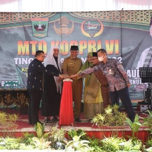 Penekanan Tombol Sirine oleh Gubernur Sumbar Tandai Dibukanya Pameran MTQ Korpri ke-VI