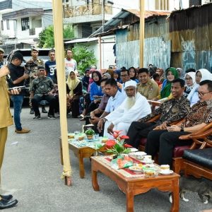 Usaha Mikro Kerupuk Jariang Rajo-Rajo di Padang Diresmikan Wako Hendri Septa