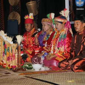 Makna Filosofis Tutup Kepala (Tengkuluk) Wanita Suku kerinci