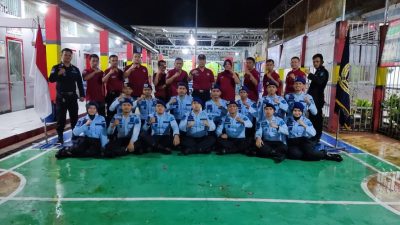 14 orang Pegawai Lapas Kelas III Talu Menjalani Tradisi Pembaretan - Kegiatan Penutupan Akhir Tahun 2022