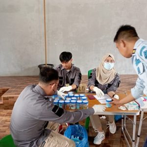 Lembaga Pemasyarakatan (Lapas) Terbuka Kelas IIB Pasaman melakukan Tes Urine kepada Seluruh Petugas dan Warga Binaan