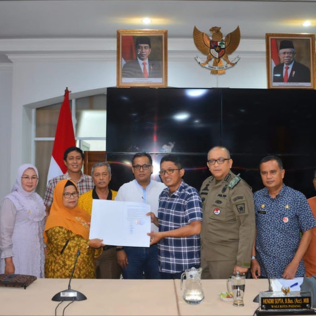 Pedagang Pasar Raya Kota Padang Dukung Revitalisasi Fase VII
