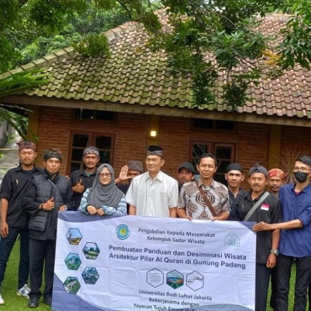Solusi Wisata Gunung Padang yang Mengalami Penurunan Drastis - salingka media