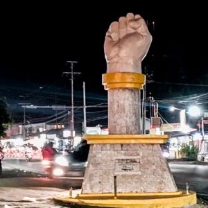 Tugu Simpang Tinju, De Facto dan De jure Bagindo Aziz Chan di Kota Padang