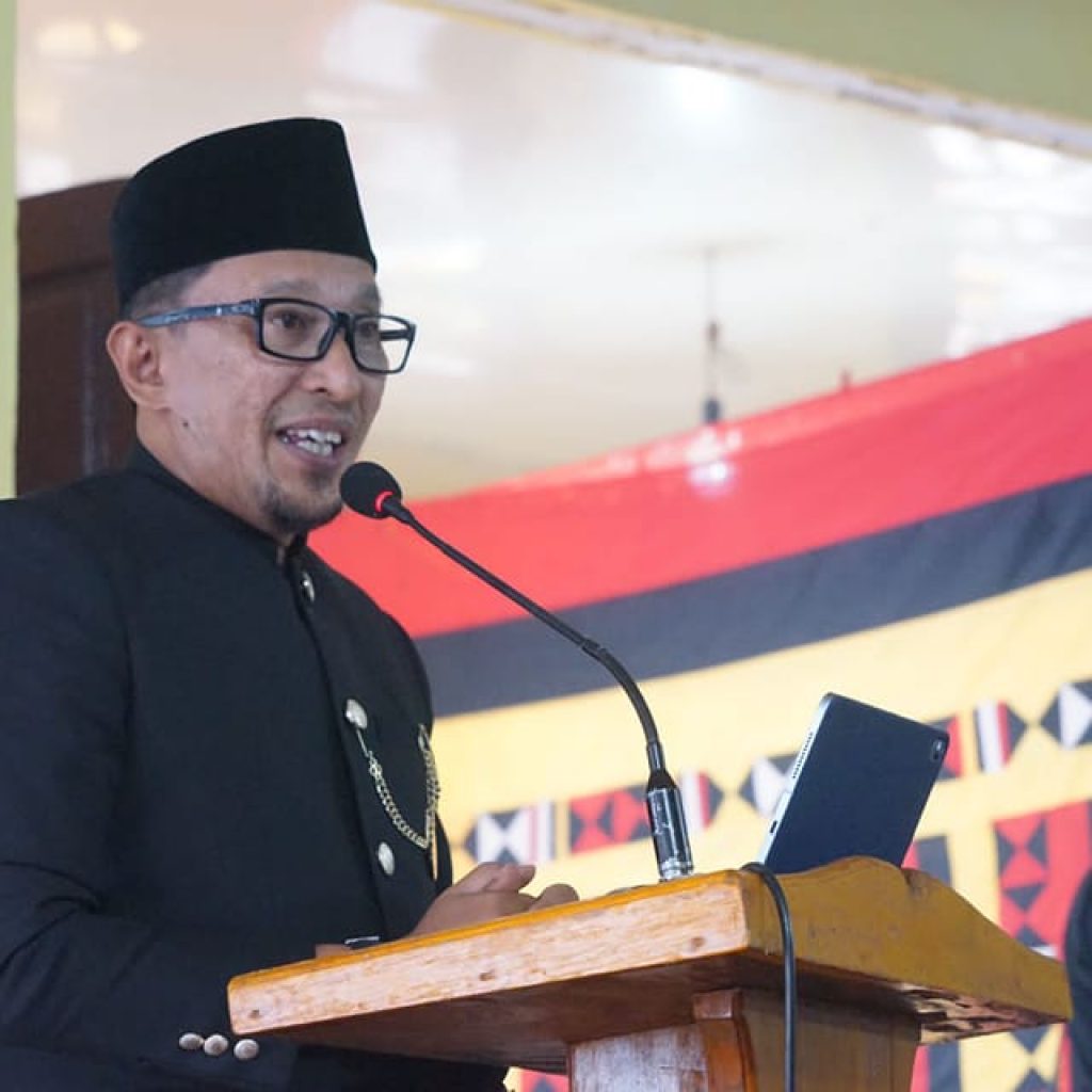 Erupsi Gunung Marapi Masih Terjadi, Bupati Eka Putra Himbau Khatib, Imam dan Ustadz Doa Bersama Jamaahnya