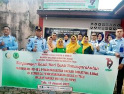HUT PIPAS Ke 19 DWP Lapas Kelas III Talu Lakukan Kunjungan Kasih Ke Rumah Seorang Purna Bakti