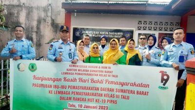 Pipas HUT ke 19 DWP Lapas Kelas III Talu Lakukan Kunjungan Kasih Ke Rumah Seorang Purna Bakti