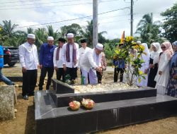 Jelang HUT Pasbar ke-19, Pemerintah Daerah Ziarah ke Makam Kepala Daerah dan Ulama Pasbar