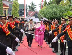 Kegiatan Pisah Sambut Kapolres Pasaman Barat Berlangsung Haru