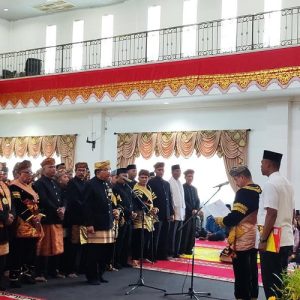 Ketua LKAAM Pasbar H Baharuddin R Tuo Malin serta Pengurus LKAAM Pasbar Periode 2022-2027 Resmi Dilantik Pasbar