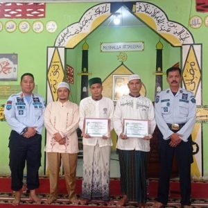 Lagi lagi Lapas Kelas III Talu mendapatkan Sertifikat Penghargaaan dari Kepala Urusan Agama Kecamatan Talamau