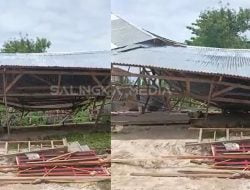 Satpol PP Padang Bongkar Satu Unit Bangunan Liar yang berdiri diatas Fasum