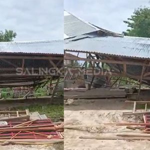 Satpol PP Padang Bongkar Satu Unit Bangunan Liar yang berdiri diatas Fasum