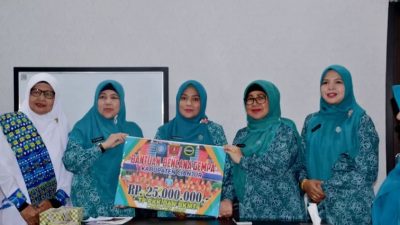 TP PKK dan BMKT Kabupaten Agam Salurkan Bantuan Bencana Gempa Cianjur Secara Virtual