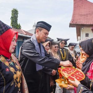Bundo Kanduang Kecamatan Pariaman Selatan Dikukuhkan, Ini Pesan Genius