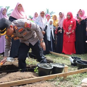 Kapolres Pasaman Barat Hadiri Peletakan Batu Pertama Pembagunan Panti Asuhan Yayasan Gerakan Bunda Berbagi