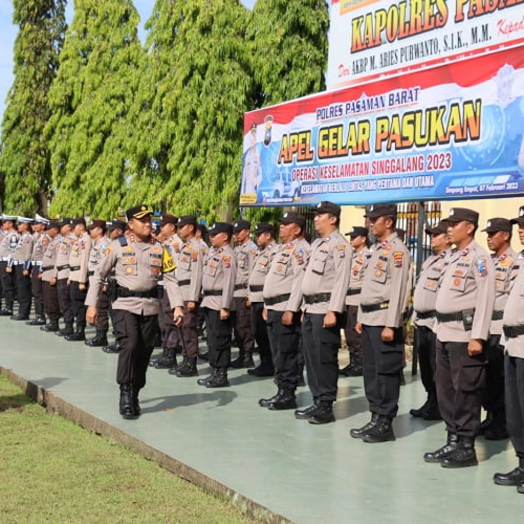 Kapolres Pasaman Barat Pimpin Apel Gelar Pasukan Operasi Keselamatan Singgalang 2023