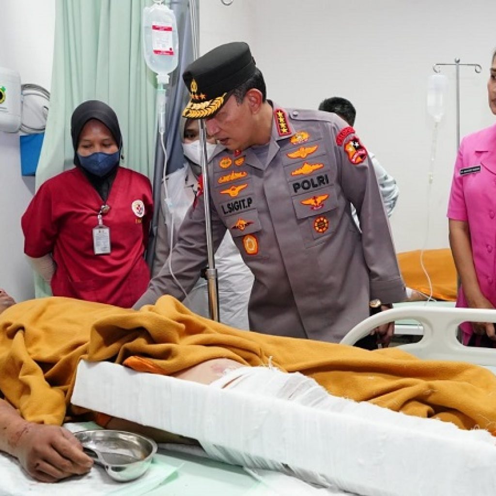 Kapolri Pastikan Penanganan Maksimal Kapolda Jambi dan Rombongan di RS Bhayangkara