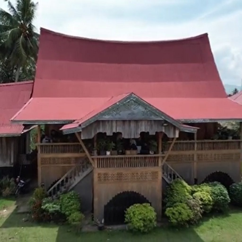 Salah Satu dari 75 Warisan Budaya Sumbar "Rumah Gadang Kajang Padati" Kampung Adat Rimbo Tarok Pauh IX Kota Padang