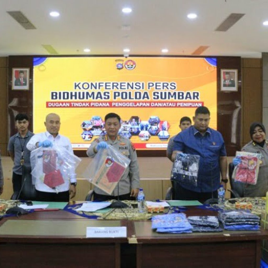 Seorang Tersangka Penipuan dengan Modus Investasi Objek Wisata dan Mengaku Keturunan Kraton Surakarta Ditangkap Ditreskrimum Polda Sumbar